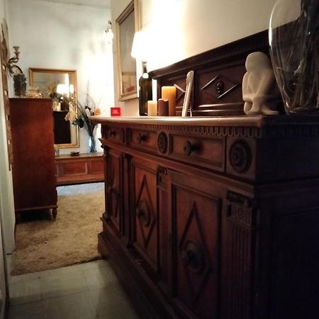 Redi Room Florens Exteriör bild