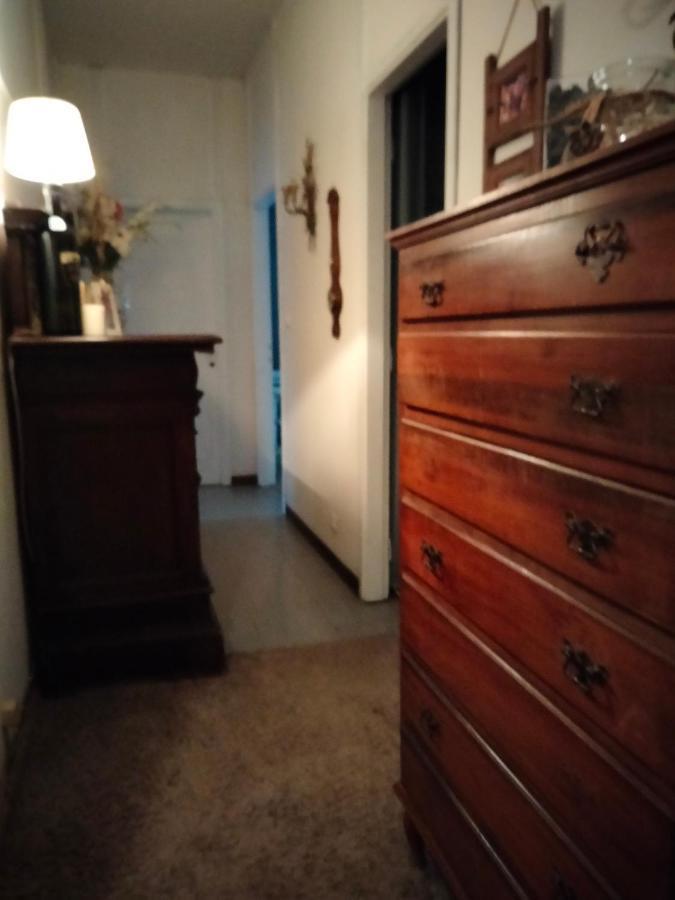 Redi Room Florens Exteriör bild